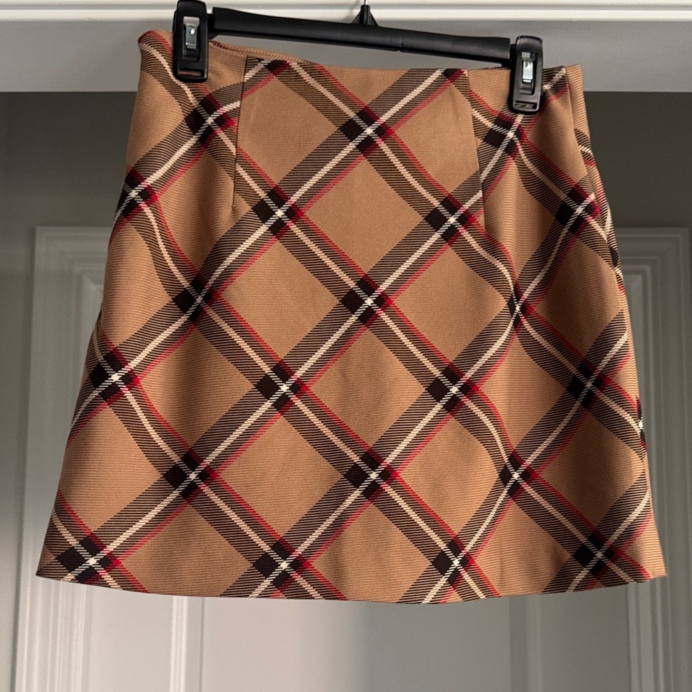 H&M Tan Brown Red Plaid Tan Skirt
